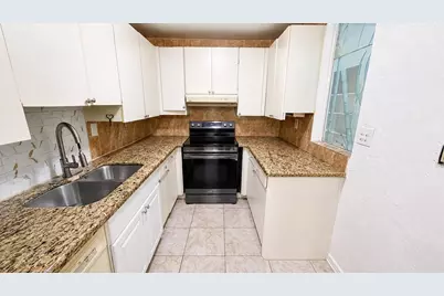 360 NW 65th Avenue, Plantation, FL 33317 - Photo 8