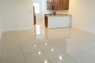 2723 NE 14th St, Pompano Beach, FL 33062 - Photo 12