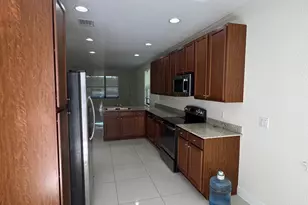 2723 NE 14th St, Pompano Beach, FL 33062 - Photo 6