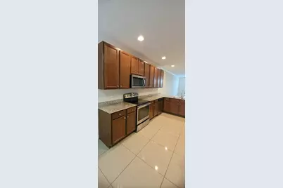 2723 NE 14th Street #108, Pompano Beach, FL 33062 - Photo 8