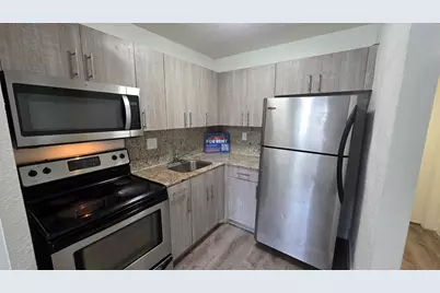 2843 Fillmore Street #F105, Hollywood, FL 33020 - Photo 12