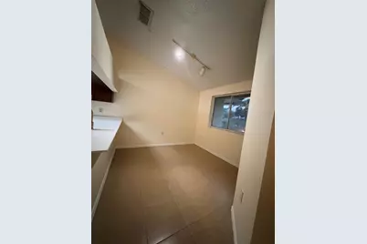 21202 Glenmoor Drive #21202, West Palm Beach, FL 33409 - Photo 6