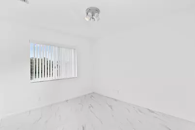 190 SE 2nd Street, Deerfield Beach, FL 33441 - Photo 22