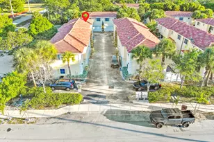 190 SE 2nd St, Deerfield Beach, FL 33441 - Photo 30