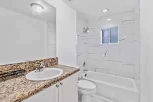 190 SE 2nd St, Deerfield Beach, FL 33441 - Photo 24