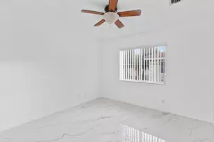 190 SE 2nd St, Deerfield Beach, FL 33441 - Photo 20