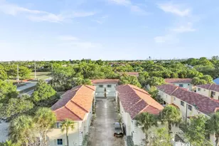 190 SE 2nd St, Deerfield Beach, FL 33441 - Photo 32