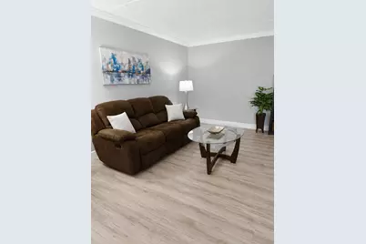 405 Meadows Circle #405, Boynton Beach, FL 33436 - Photo 4