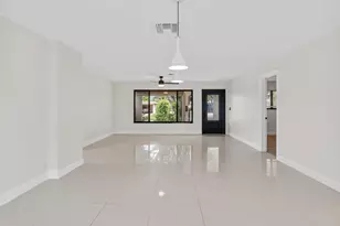 909 SE 14th Dr, Deerfield Beach, FL 33441 - Photo 16