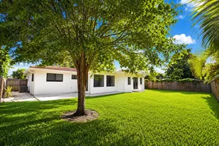 909 SE 14th Dr, Deerfield Beach, FL 33441 - Photo 30
