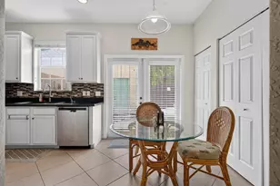 319 E Bay Cedar Cir, Jupiter, FL 33458 - Photo 14