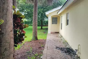 638 Peppergrass Run, Royal Palm Beach, FL 33411 - Photo 2