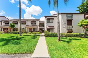 5040 Rose Hill Dr, Boynton Beach, FL 33437 - Photo 1