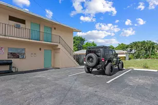 1521 W 21st St, Riviera Beach, FL 33404 - Photo 10