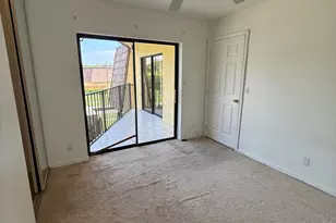 31 Springdale Cir, Palm Springs, FL 33461 - Photo 20