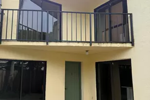 31 Springdale Cir, Palm Springs, FL 33461 - Photo 4