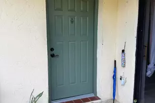 31 Springdale Cir, Palm Springs, FL 33461 - Photo 4