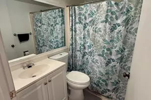 31 Springdale Cir, Palm Springs, FL 33461 - Photo 20