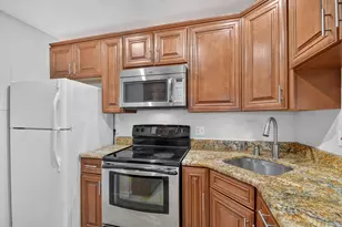 812 Sky Pine Way, Greenacres, FL 33415 - Photo 8