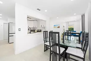 245 Sandpiper Ave, Royal Palm Beach, FL 33411 - Photo 10