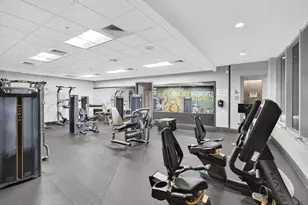 1750 N Bayshore Dr, Miami, FL 33132 - Photo 32