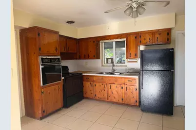 11102 NW 11th Avenue, Miami, FL 33168 - Photo 6