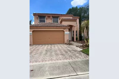 315 NW 158th Lane, Pembroke Pines, FL 33028 - Photo 1