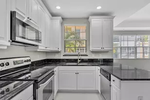 2751 Ravella Way, Palm Beach Gardens, FL 33410 - Photo 28