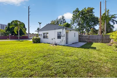 304 Cypress Drive, Lake Park, FL 33403 - Photo 56