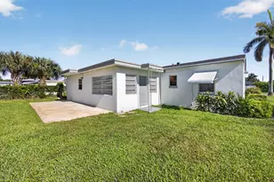 304 Cypress Dr, Lake Park, FL 33403 - Photo 36