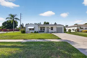 304 Cypress Dr, Lake Park, FL 33403 - Photo 2