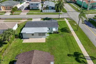 304 Cypress Dr, Lake Park, FL 33403 - Photo 80