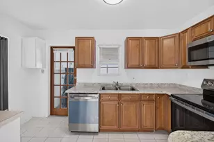 304 Cypress Dr, Lake Park, FL 33403 - Photo 12