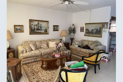 5112 Hollywood Boulevard #25, Hollywood, FL 33021 - Photo 2