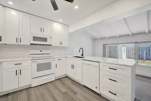 1738 NE 52nd St, Fort Lauderdale, FL 33334 - Photo 10