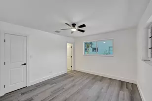 1738 NE 52nd St, Fort Lauderdale, FL 33334 - Photo 36