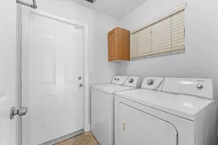 11580 NW 20th Dr NW, Coral Springs, FL 33071 - Photo 40