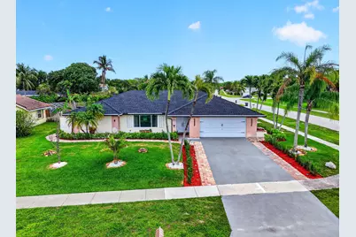 990 Hickory Trail, Wellington, FL 33414 - Photo 1