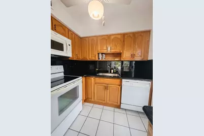 777 SE 2nd Avenue #213, Deerfield Beach, FL 33441 - Photo 4