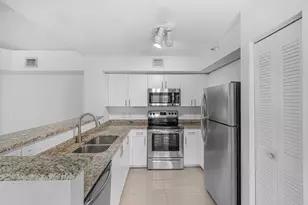 131 Yacht Club Way, Hypoluxo, FL 33462 - Photo 10