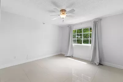 131 Yacht Club Way #307, Hypoluxo, FL 33462 - Photo 14