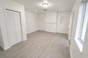 444 NW 80th St, Miami, FL 33150 - Photo 6