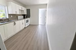 444 NW 80th St, Miami, FL 33150 - Photo 4