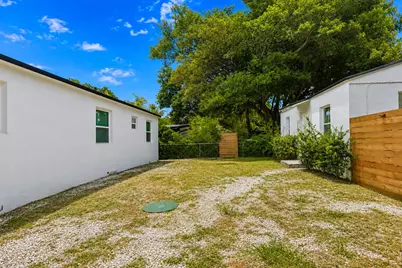 444 NW 80th Street, Miami, FL 33150 - Photo 10
