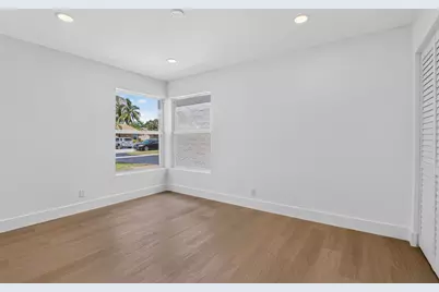 386 NW 40th Terrace, Deerfield Beach, FL 33442 - Photo 32
