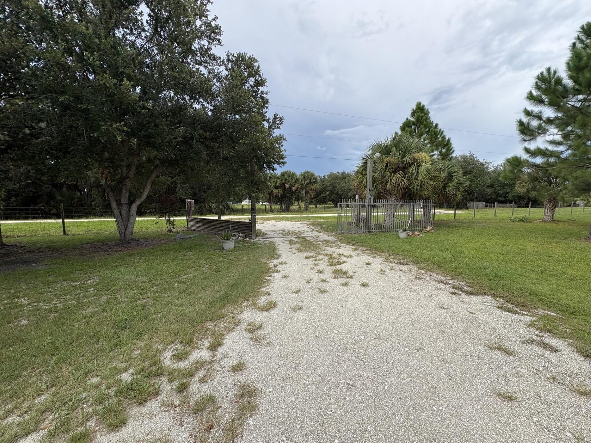 15628 NW 310th St - 15628 NW 310th St, Okeechobee, FL 34972 Luxury Property | Jose Angel Pina