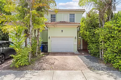 1323 NE 5th Terrace, Fort Lauderdale, FL 33304 - Photo 2