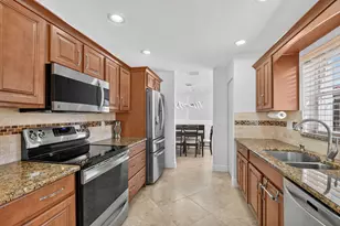 12447 Crystal Pointe Dr, Boynton Beach, FL 33437 - Photo 20