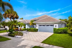 7690 La Corniche Cir, Boca Raton, FL 33433 - Photo 2
