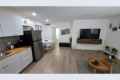 704 NE 8th Street #5, Hallandale Beach, FL 33009 - Photo 2